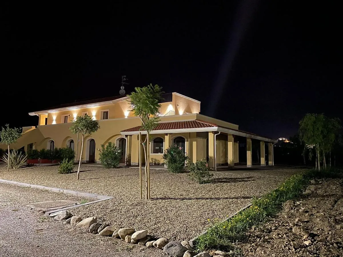 Minissale Farmhouse Calatabiano 0*,  Italia