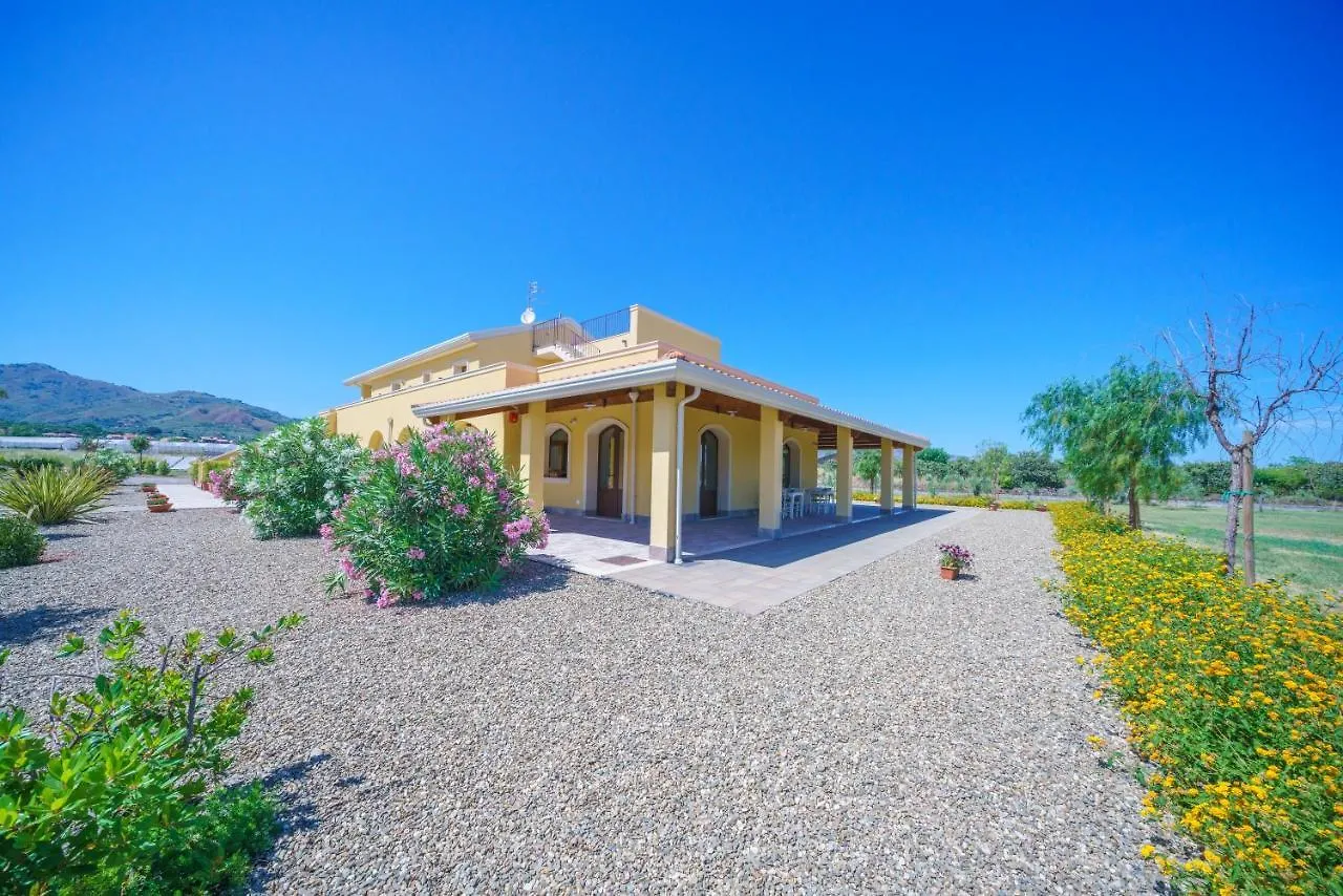 Resort Minissale Farmhouse Calatabiano