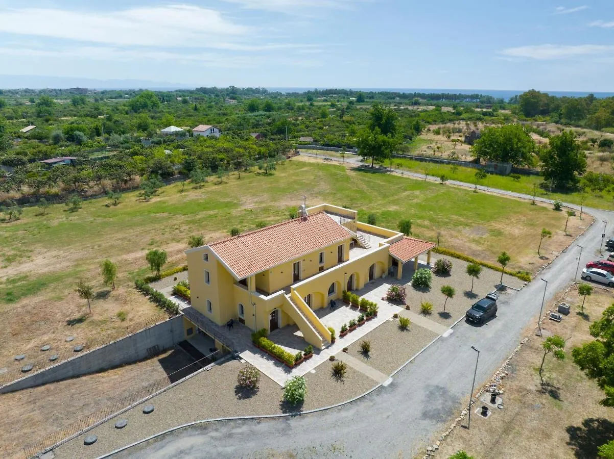 Resort Minissale Farmhouse Calatabiano